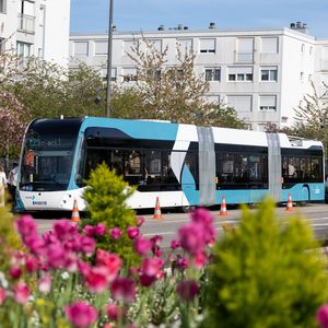 Lancement du trolleybus
