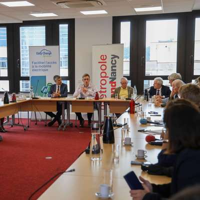 Signature de convention avec Easy Charge Service