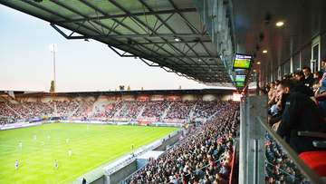 Tribunes du stade Marcel Picot à Tomblaine