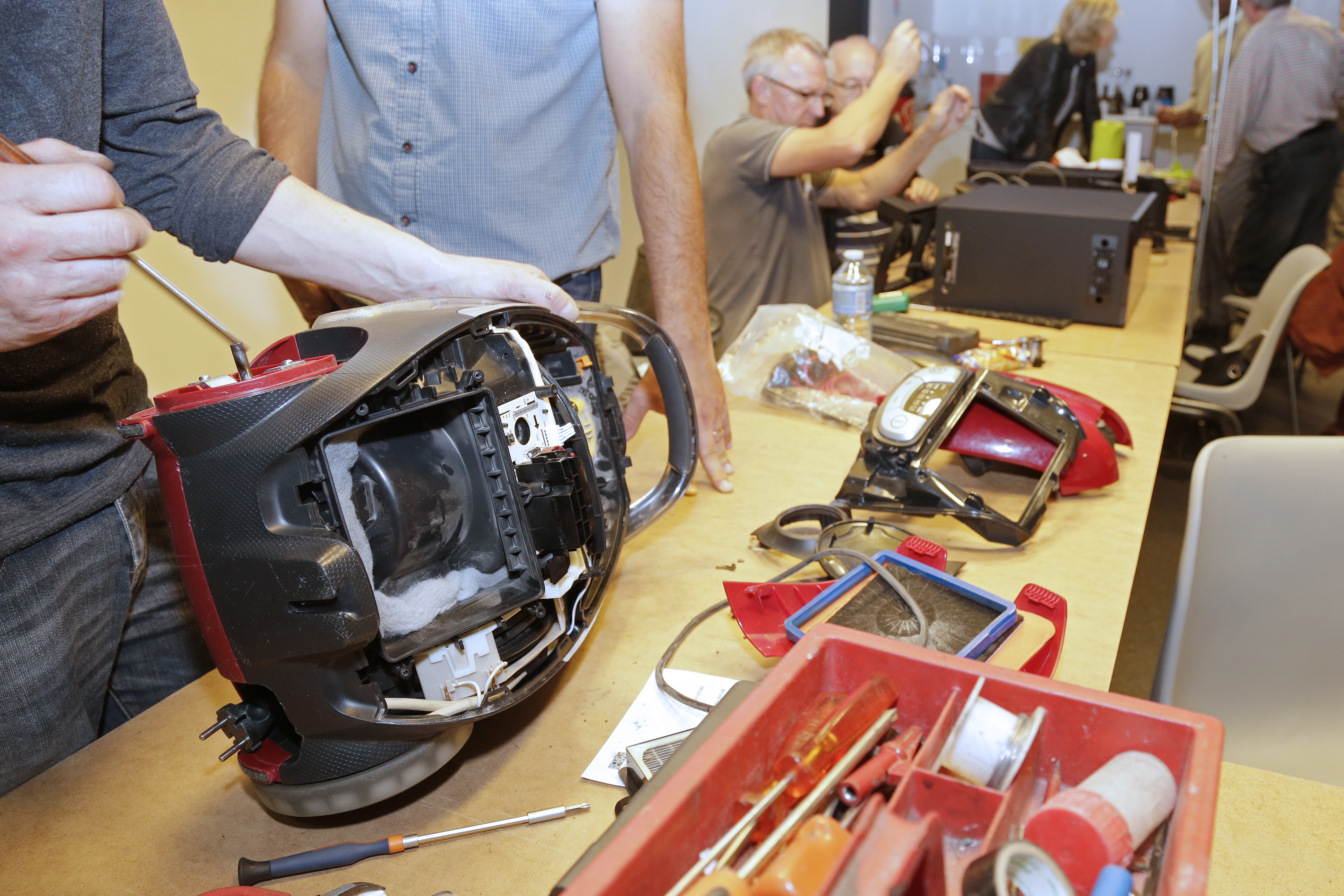 Plus d'informations sur les Repair Café du Grand Nancy sur repairgrandnancy.fr Plus d'informations sur les Repair Café du Grand Nancy sur repairgrandnancy.fr